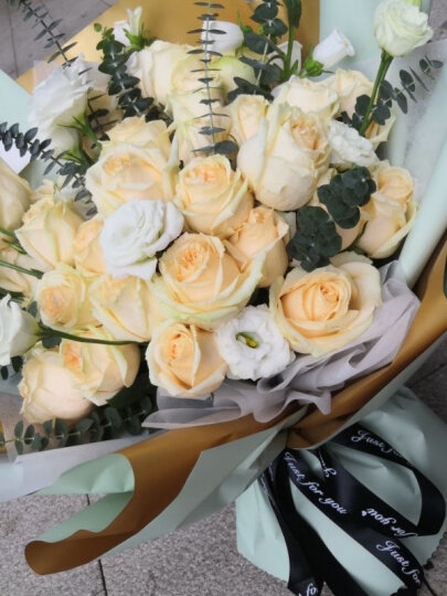 领香鲜花速递33朵香槟玫瑰花束送老婆女友生日礼物表白全国同城配送 33朵戴安娜花束 晒单图