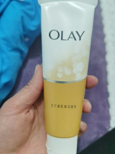 玉兰油OLAY洗面奶磨砂祛痘深润洁面乳100g（去黑头 去角质 深层清洁 抗痘 男女通用 新老包装随机发） 晒单图