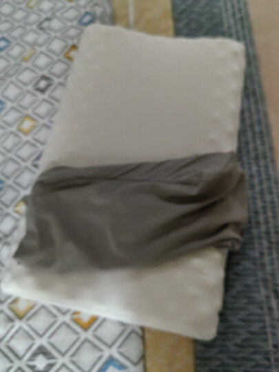 POKALEN乳胶枕 乳胶枕头泰国原装进口成人枕头 乳胶含量97% 天然橡胶枕头 颗粒按摩-女款 晒单图