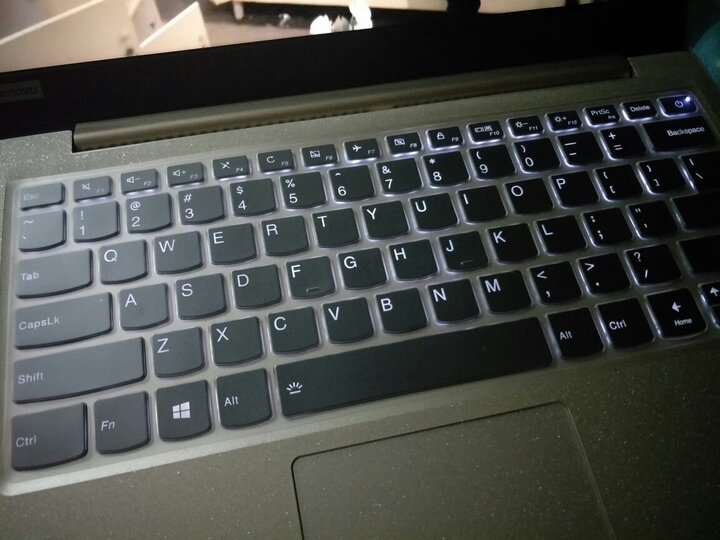 联想(Lenovo)小新潮7000 13.3英寸超轻薄窄边框笔记本电脑(i7-8550U 8G 256G SSD MX150 正版Office )火花金 晒单图