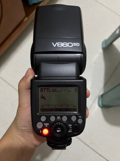 神牛（Godox）v860iii三代高速离机闪光灯佳能尼康索尼富士摄影灯热靴机顶灯外拍ttl v860充电器 奥林巴斯版 晒单图