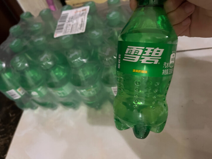 可口可乐（Coca-Cola）雪碧 Sprite柠檬味汽水碳酸饮料300ml*24瓶 整箱装 晒单图