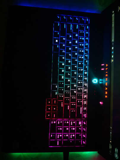 外星人(Alienware) 2018新款17R4 R5 17.3英寸i7吃鸡游戏本高端电竞电脑美行 i9-8950 1080显卡 16G 2K眼球 1T+128G SSD 晒单图