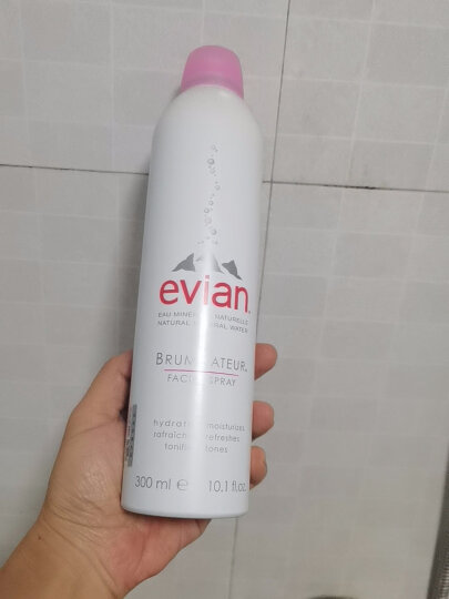 依云（evian）补水喷雾300ml矿泉水爽肤水法国进口敏感肌保湿水 晒单图