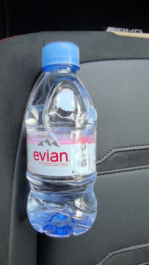 依云（evian）依云矿泉水法国进口小瓶饮用天然矿泉水 山泉水包装随机发 依云棕色330ml*24塑料瓶英文 晒单图