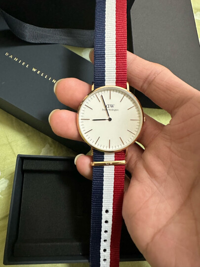 丹尼尔惠灵顿（Daniel Wellington）DW情侣对表金边红白蓝三色尼龙男表+金边红白蓝三色尼龙女表（2支装） 晒单图