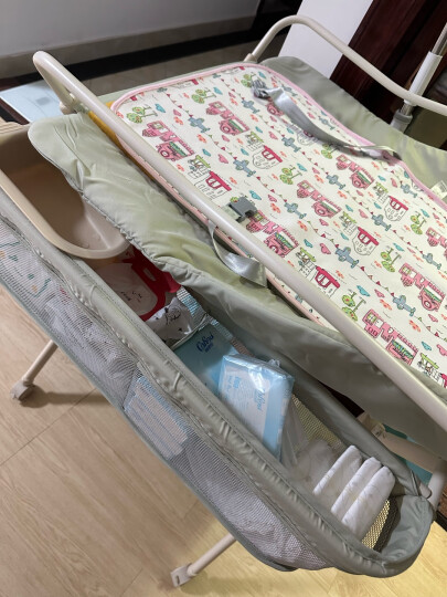史威比（Sweeby）尿布台婴儿护理台新生儿抚触台多功能按摩整理可折叠宝宝换尿布架 浅灰色：3代升级版 晒单图