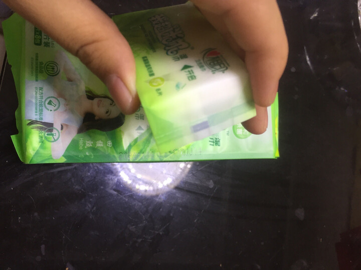 心相印 京东JOY联名礼盒装 超迷你系列湿巾(8片*8包)*3提 晒单图
