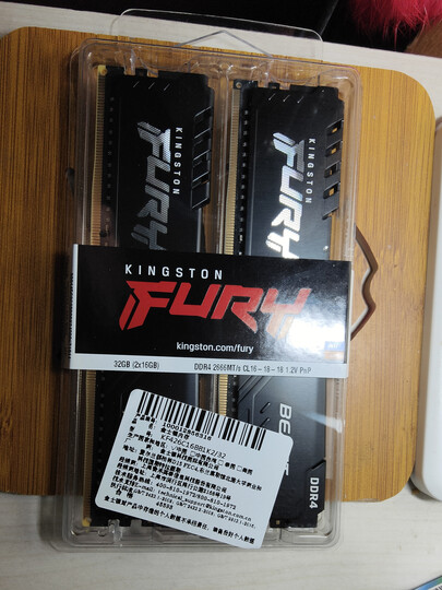 金士顿 (Kingston) 8GB DDR4 2400 台式机内存条 骇客神条 Fury雷电系列 晒单图