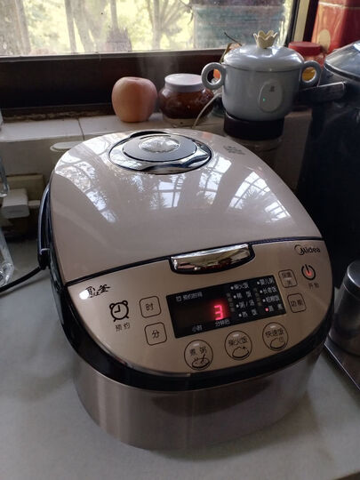 美的（Midea）电饭煲 涡轮除泡防溢锅 金属拉丝机身 圆灶釜4L电饭锅MB-WFS4057 晒单图