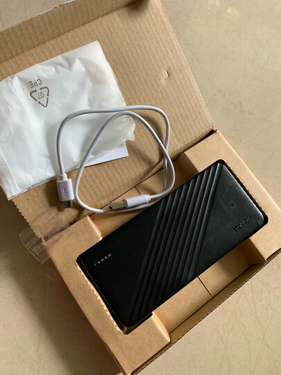 罗马仕(ROMOSS)WA10 Type-CPD双向快充移动电源10000毫安大容量充电宝超薄小巧便携苹果安卓通用白色 晒单图