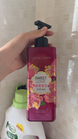 菲诗小铺（THE FACE SHOP）甜蜜爱恋香氛沐浴露500ml（沁甜花香）活力洁肤 保湿芳香 晒单图