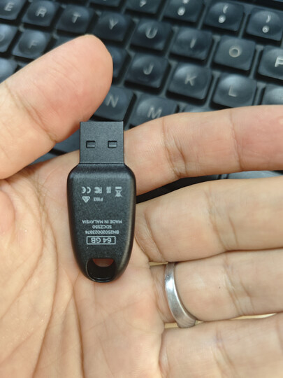 闪迪（SanDisk）64GB USB2.0 U盘 CZ50酷刃 黑红色 小巧便携 时尚设计 安全加密软件 晒单图