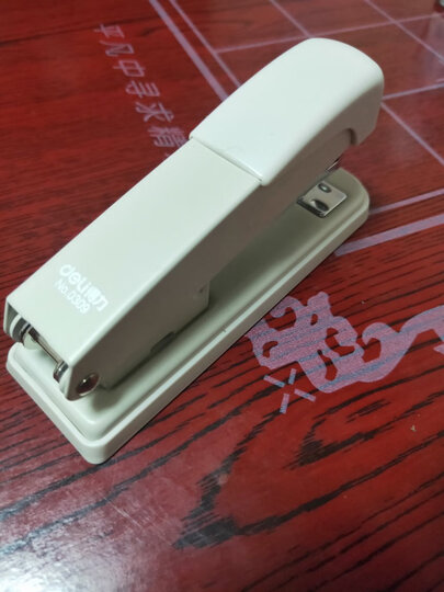 得力(deli)钢制耐用办公订书机套装(订书机+起钉器+订书钉) 适配12#钉 颜色随机0359 晒单图