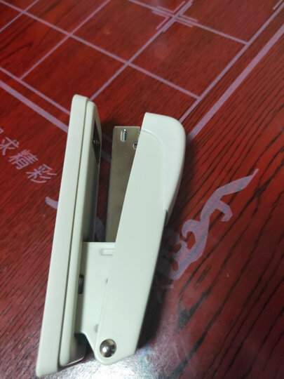 得力(deli)钢制耐用办公订书机套装(订书机+起钉器+订书钉) 适配12#钉 颜色随机0359 晒单图