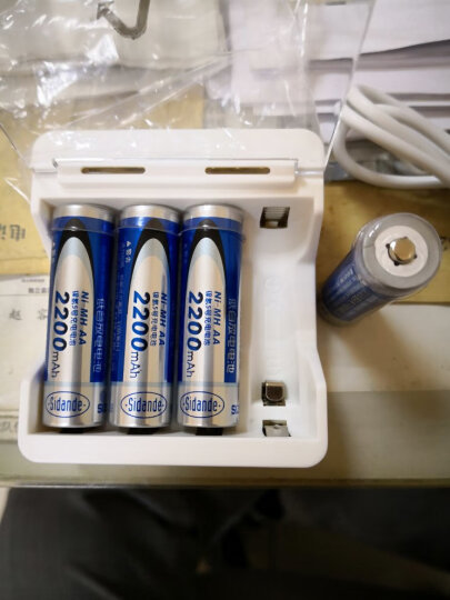 斯丹德（sidande）NQ002电池充电套装 7号AA电池充电器(配4节5号充电电池）遥控器鼠标玩具拍立得闪光灯电池 晒单图