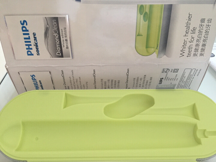 飞利浦(PHILIPS) 电动牙刷 成人声波震动钻石系列(自带刷头*2+充电旅行盒+充电玻璃杯) 粉钻HX9362/67 晒单图