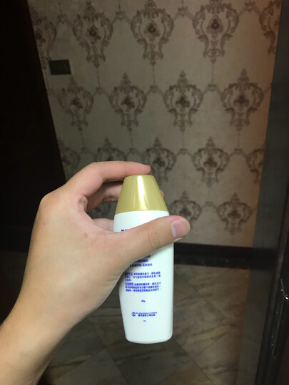 曼秀雷敦新碧户外隔离防晒乳霜SPF130 (全身适用 进口高倍防晒霜 男女学生军训 防晒防汗 ) 晒单图