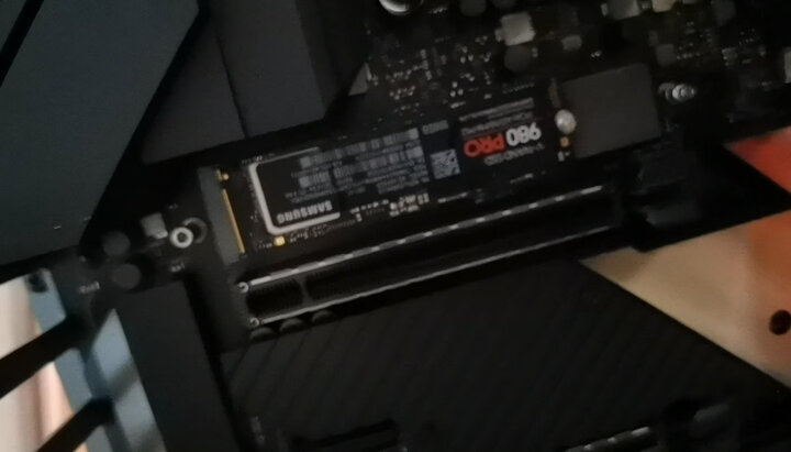 三星(SAMSUNG)1TB SSD固态硬盘 SATA3.0接口 860 EVO(MZ-76E1T0B) 晒单图