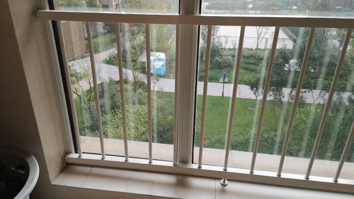 艾克赛尔(axcel)免打孔儿童安全窗户防护栏高层卧室内防盗窗落地窗