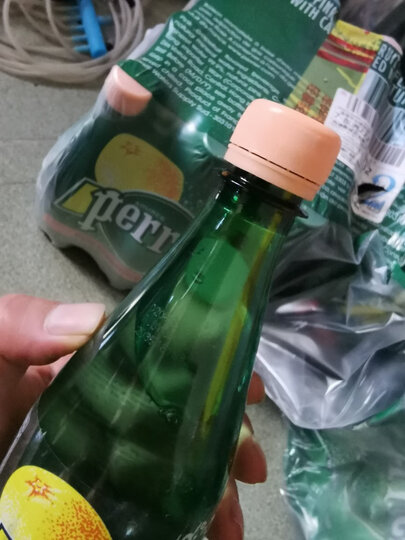 巴黎水(Perrier )法国原装进口 西柚味气泡矿泉水 500ml*24瓶 大容量塑料瓶 晒单图