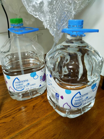 屈臣氏（Watsons）饮用水105℃高温蒸馏（添加矿物质）百年水品牌 旅行聚会家庭饮水推荐 4.5L*4桶 整箱装 晒单图