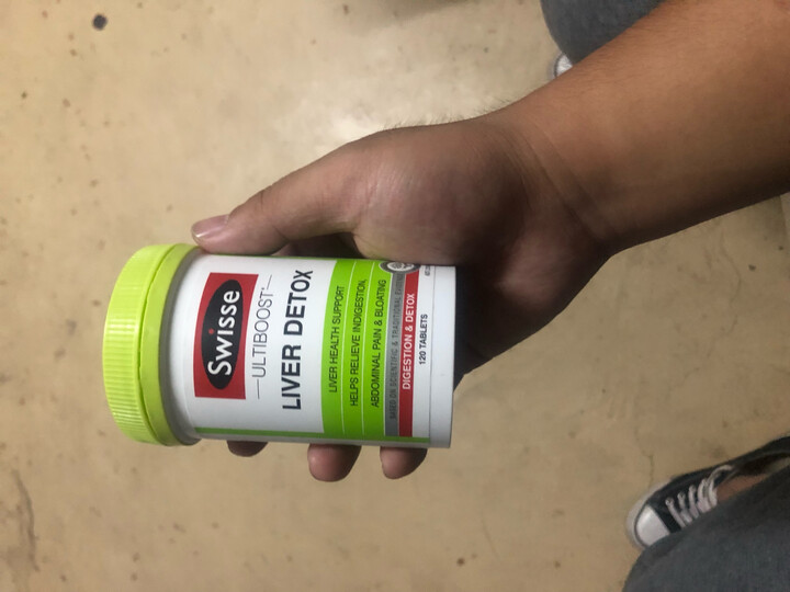 Swisse斯维诗 全家关爱礼盒(奶蓟草片120片+钙加维D片150片+护发护肤护甲口服液500ml)澳洲进口 晒单图