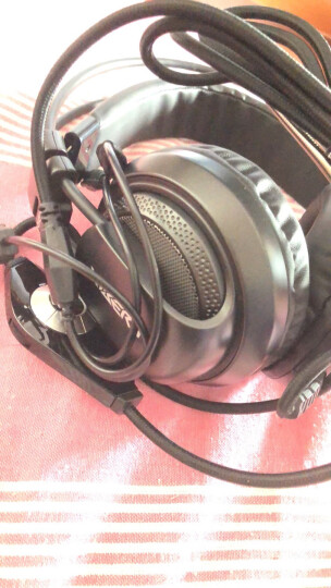 西伯利亚(XIBERIA)V10 游戏耳机头戴式 电脑耳机带麦 电竞耳麦 发光震动  灰色 晒单图