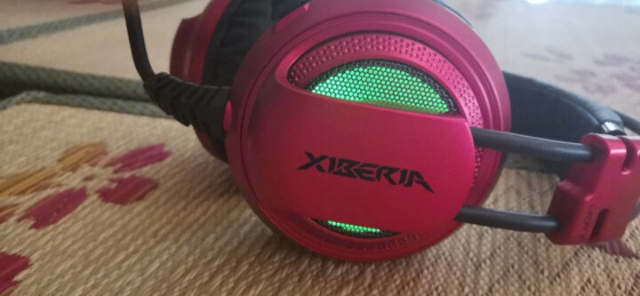 西伯利亚(XIBERIA)V10 游戏耳机头戴式 电脑耳机带麦 电竞吃鸡耳机 发光震动版 红色 晒单图
