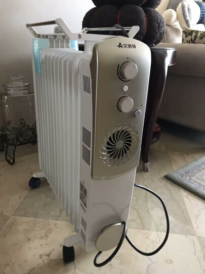 艾美特(Airmate)取暖器/家用电暖器/电暖气 13片速热电热油汀 HU1326-W 晒单图