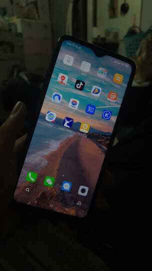 依斯卡(ESK) 红米Note5钢化膜 全屏全覆盖 隐形不顶壳 红米Note5手机屏幕保护高清玻璃防爆贴膜 JM338黑 晒单图