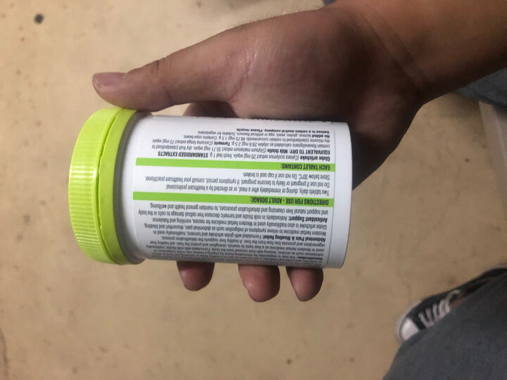 Swisse斯维诗 全家关爱礼盒(奶蓟草片120片+钙加维D片150片+护发护肤护甲口服液500ml)澳洲进口 晒单图