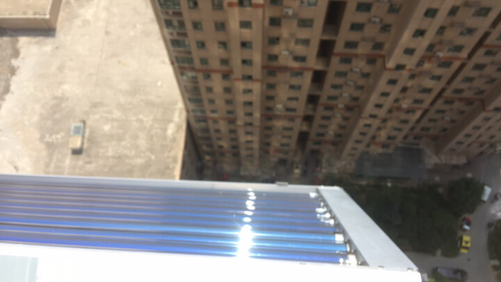 力诺瑞特 逸致系列 阳台壁挂式真空管集热器承压太阳能热水器家用 光电两用 自动上水一级能效 送装一体 平板式 晒单图