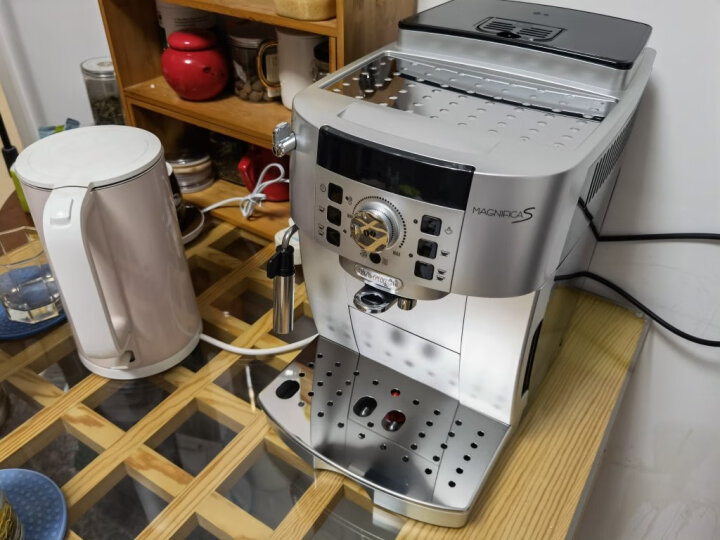 德龙（DeLonghi） ECAM22.110.SB家用意式全自动咖啡机奶泡机研磨一体咖啡机 ECAM22.110.SB银色（香港仓） 晒单图