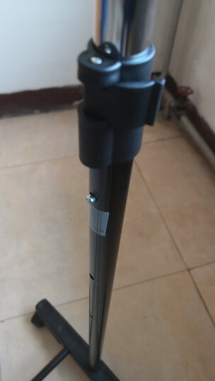 溢彩年华 晾衣架 单杆伸缩晾晒架 弹扣加粗阳台黑色挂衣架CBL2501 晒单图