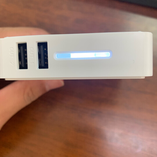 倍斯特(Besiter)16000毫安 移动电源/充电宝 智能大容量便携 双USB输出 适用于苹果/安卓 格兰木0137S 白色 晒单图