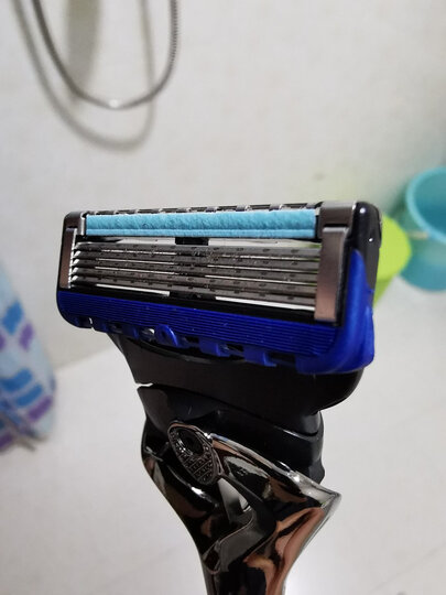 吉列(Gillette) 手动剃须刀刮胡刀刀片 吉利 5层超薄刀片 锋隐致顺(6刀头)(此商品不含刀架) 晒单图
