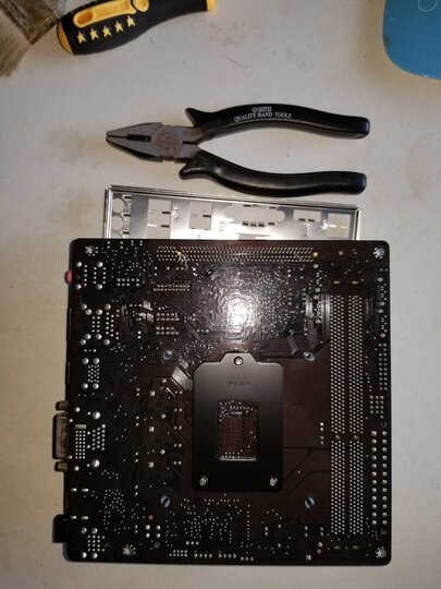 游戏帝国(GAMEMAX)小精灵 黑色 桌面电竞htpc机箱(支持micro主板/U3/读卡器/配风扇/配额定230W电源) 晒单图