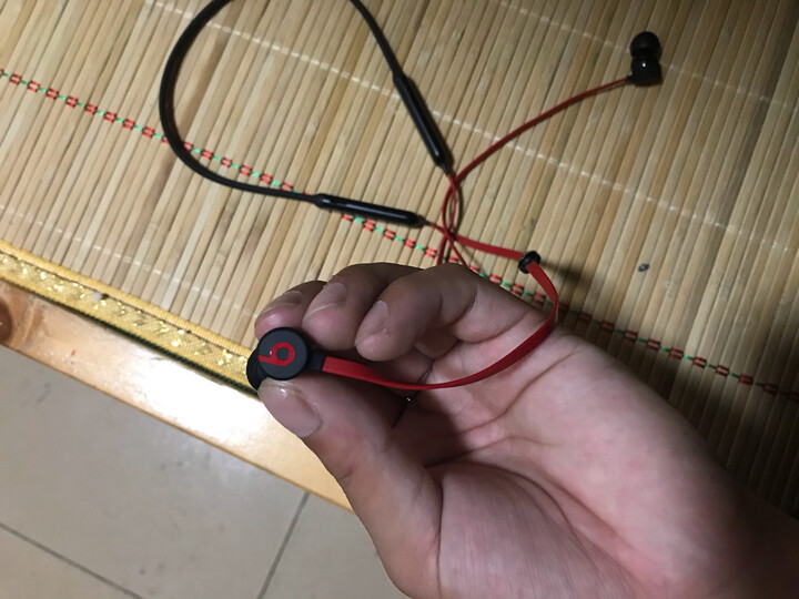 Beats X 蓝牙无线 入耳式耳机 运动耳机 手机耳机 游戏耳机 带麦可通话 灰色 晒单图