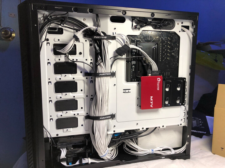 追风者(PHANTEKS) 515PTG钢化玻璃RGB电竞ATX水冷电脑机箱(支持360水冷/2把RGB神光同步静音风扇/防尘/背线) 晒单图