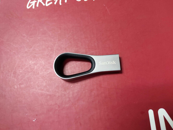 闪迪(SanDisk)64GB USB2.0 U盘 CZ50酷刃 黑红色 时尚设计 安全加密软件 晒单图