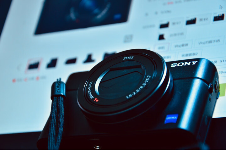 索尼(SONY)RX100M3 黑卡数码相机Vlog拍摄 1英寸大底(蔡司24-70mm F1.8-2.8镜头 WiFi/翻转屏 黑卡3) 晒单图