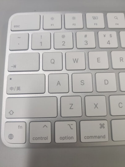Apple/苹果 带有数字小键盘的妙控键盘-中文 (拼音)-银色 无线键盘 适用iPhone/iPad/Mac 晒单图