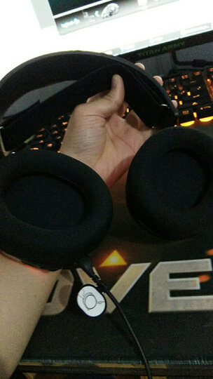 赛睿(SteelSeries) Arctis 寒冰 7 双模连接 专业麦克风 绝地求生吃鸡利器 游戏耳机耳麦 黑色 晒单图