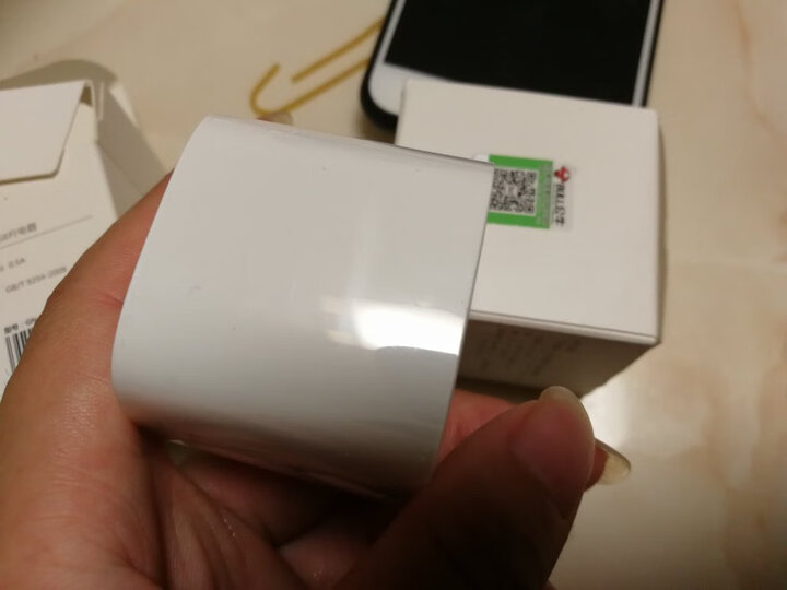 公牛(BULL)U212T自动防过充插头/自动断电充电器/双口充电USB2.4A双输出 晒单图
