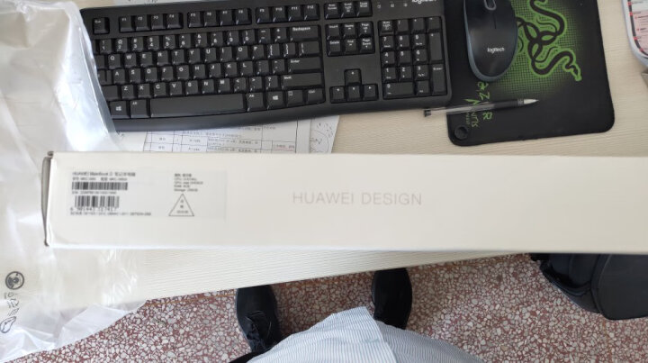 华为(HUAWEI)MateBook D(2018版)15.6英寸轻薄微边框笔记本(i7-8550U 8G 128G+1T MX150 2G独显FHD office)银 晒单图