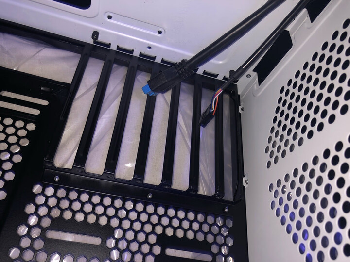 追风者(PHANTEKS) 515PTG钢化玻璃RGB电竞ATX水冷电脑机箱(支持360水冷/2把RGB神光同步静音风扇/防尘/背线) 晒单图