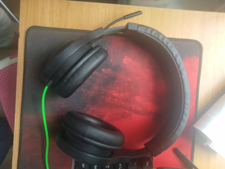 雷蛇(Razer)北海巨妖标准版 7.1 游戏耳机电竞耳麦 头戴式 电脑手机耳机 apex英雄cf吃鸡lol耳机 黑色 晒单图