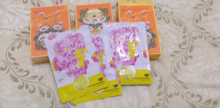 阿芙(AFU)玫瑰提亮焕肤精油面膜36片(黑面膜 提亮肤色 滋养肌肤) 晒单图