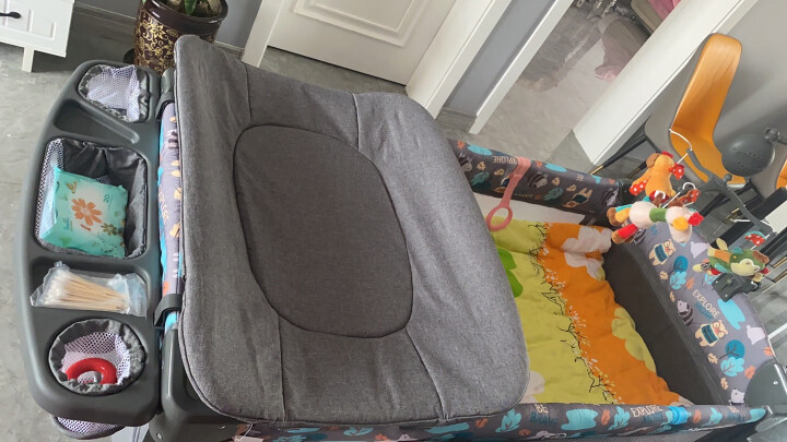 Sweeby婴儿床多功能可折叠宝宝床便携式铝合金儿童床bb床可拼接 A款：灰色【豪华升级版】 晒单图